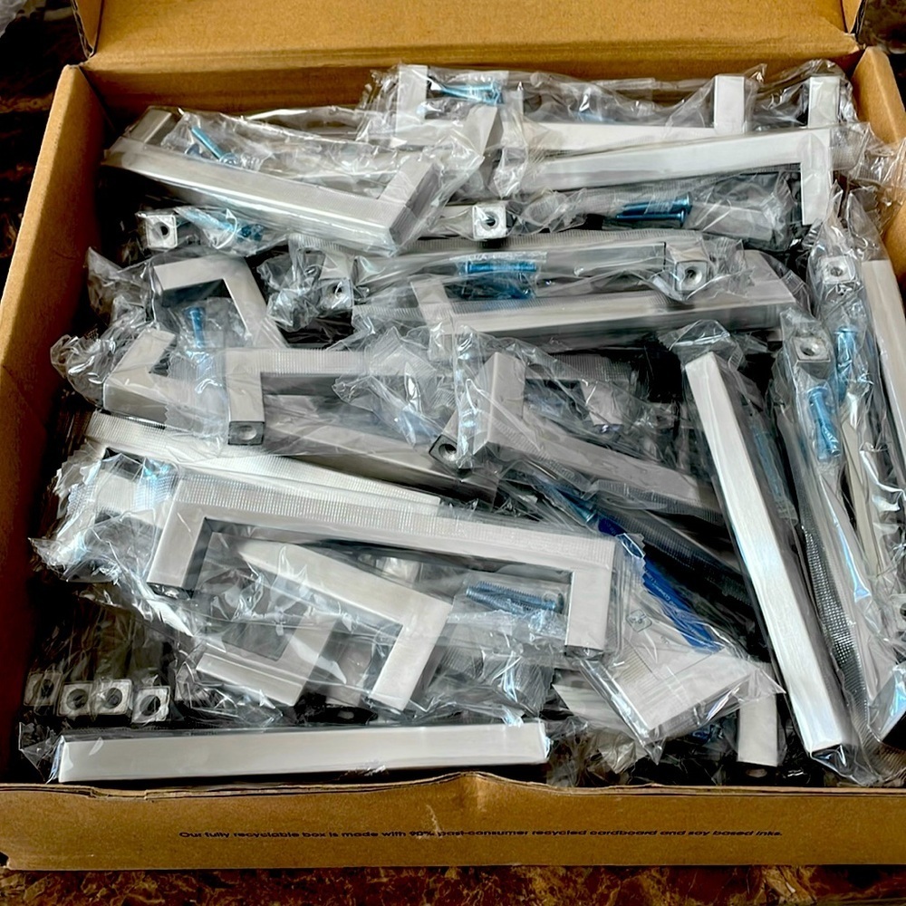 Cabinet handles